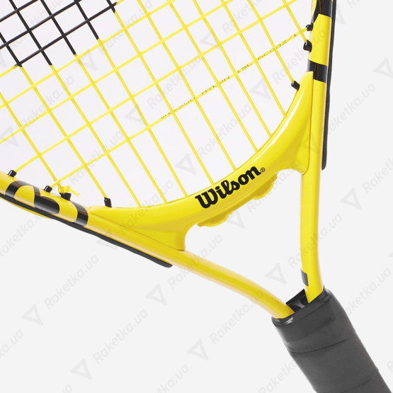 Wilson Minions Junior Black/Yellow 17 WR068810